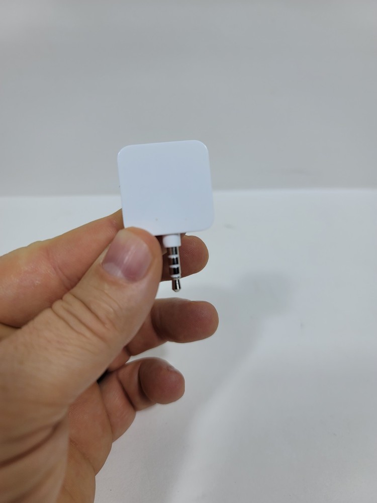 Square Magstripe Credit Debit Card Reader For Android iPhone 3.5mm Jack White