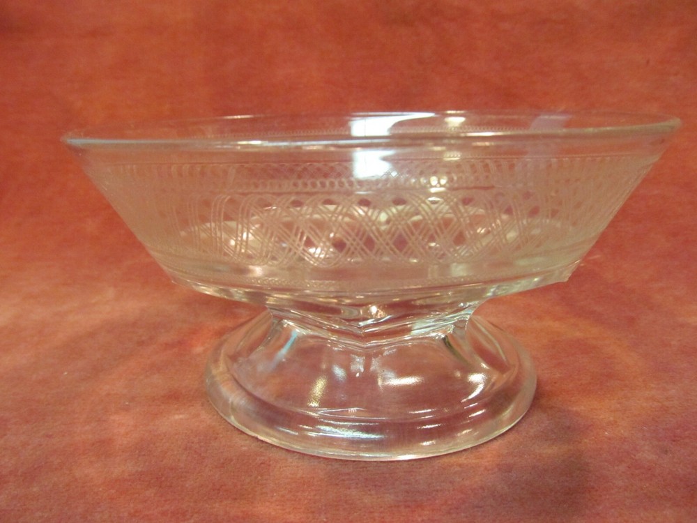 6" EAPG ETCHED BOWL WITH SINE WAVE PATTERNS