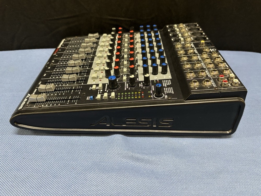Alesis Multimix 12 FireWire No Power Supply
