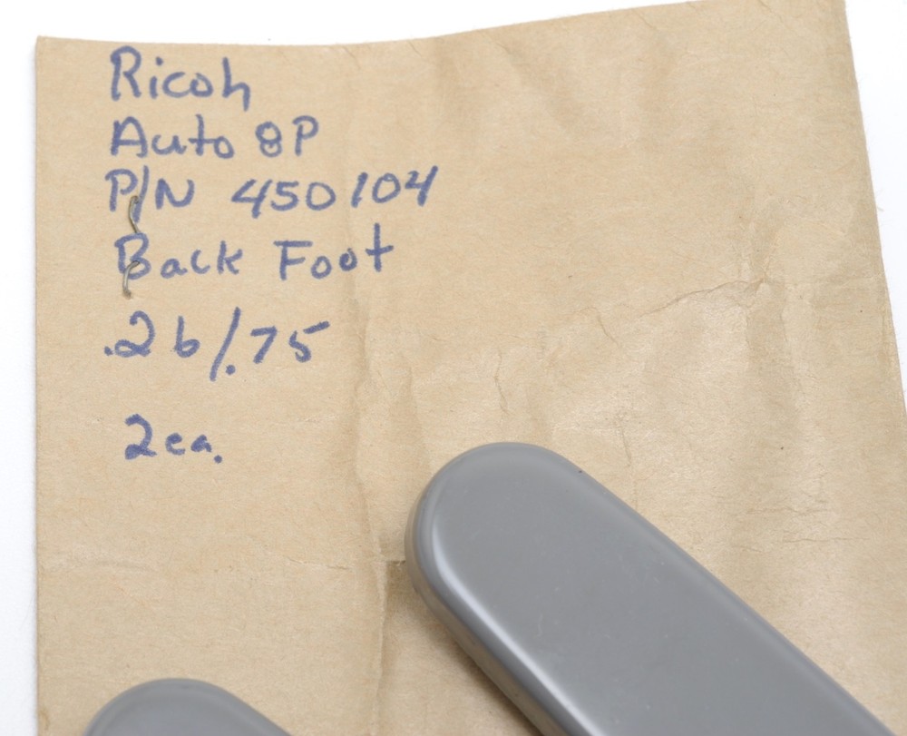 2) RICOH AUTO 8P BACK FOOT