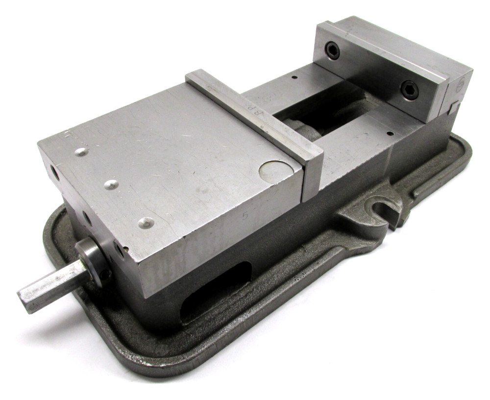KURT ANGLOCK 6" MILLING MACHINE VISE w/ JAWS - #D60