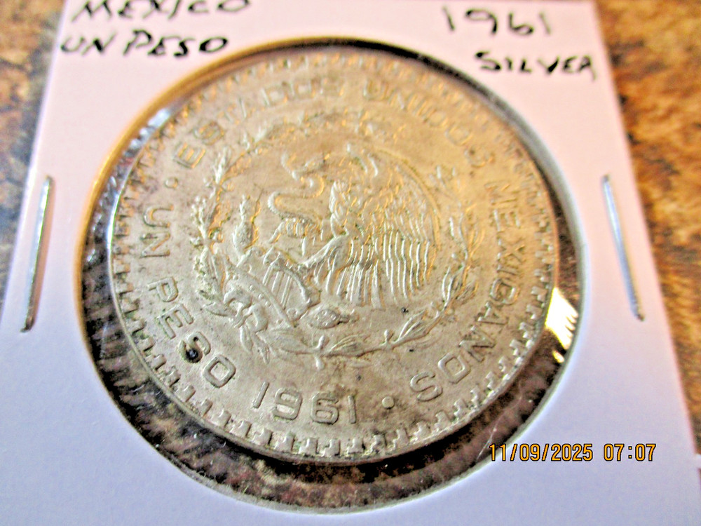 1961 MEXICO UN PESO SILVER