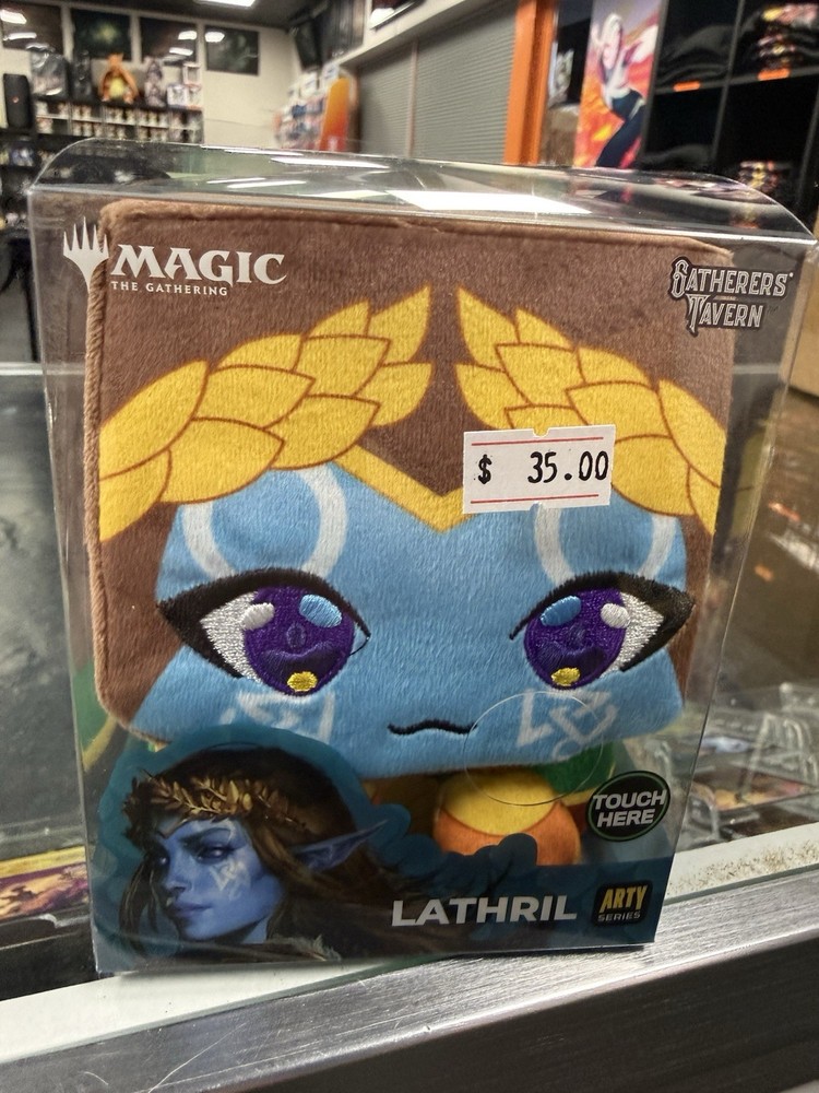 Gatherers' Tavern: MTG - Lathril ARTY Deck Box