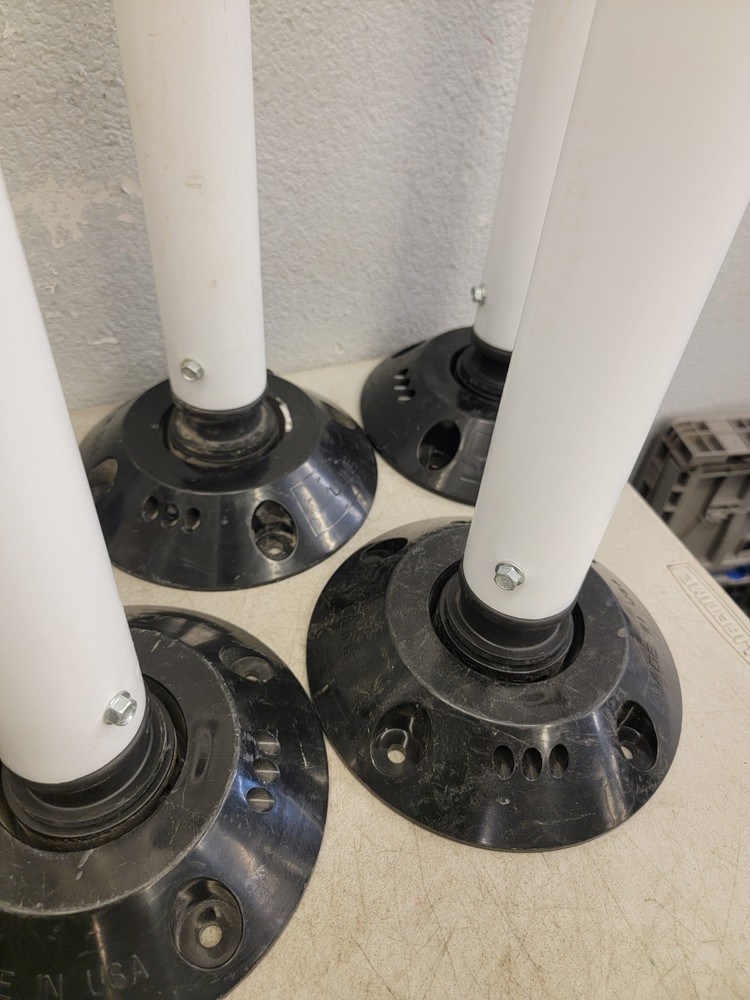 (7)ULINE Flexible Delineator Round Post with Base - 36", White