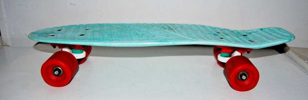 Kryptonics Torpedo 22.5" - Blue Skateboarding Red Wheels