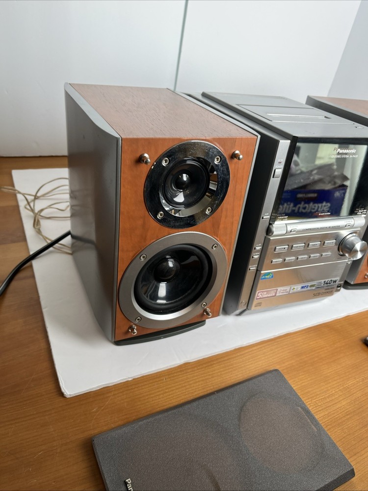 Panasonic SA-PM28 5-CD Changer Stereo System READ* - SEE VIDEO