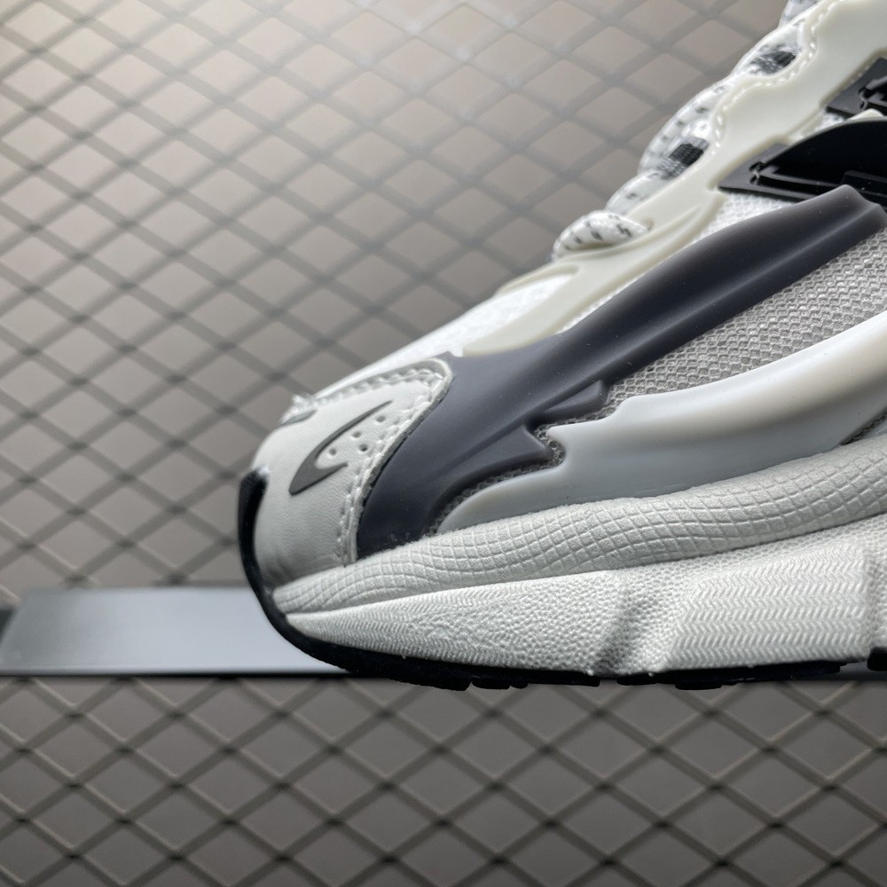 Pharrell Williams × adidas Adistar Jellyfish Solid Grey JP9265