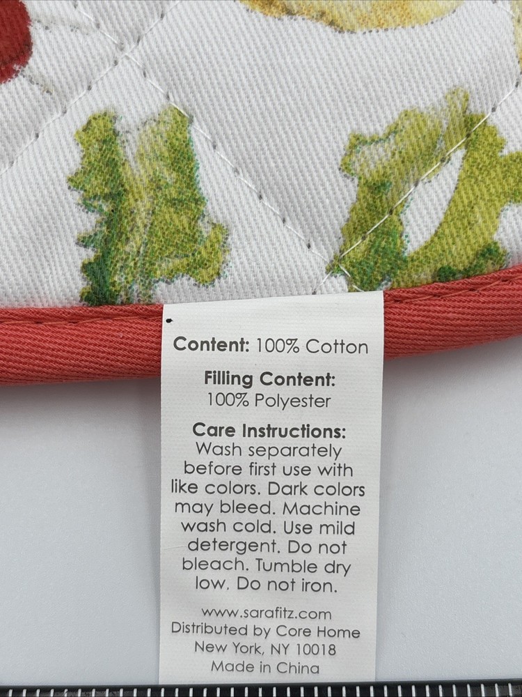 Sara Fitz Root Vegetable Themed Pot Holder Set *New*
