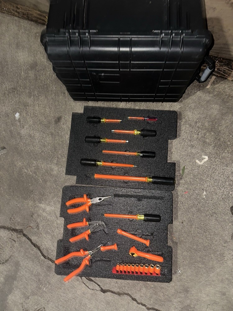 Salisbury 1000v insulated tools