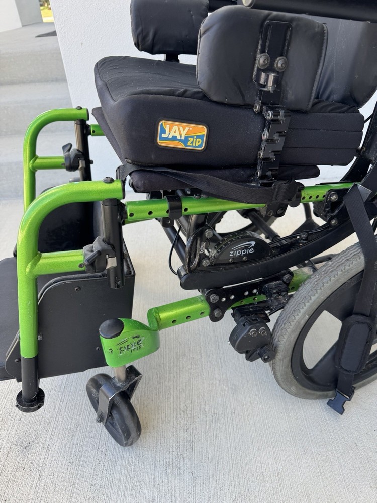 Quickie Iris adjustable Child Wheelchair