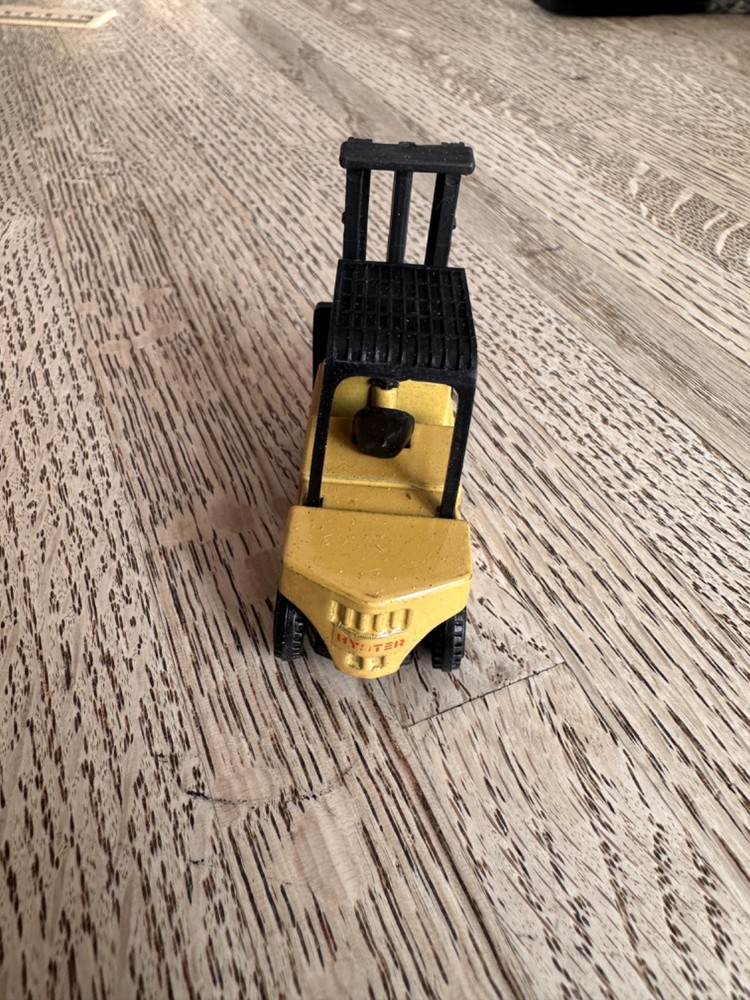 Hyster XL Scale Model