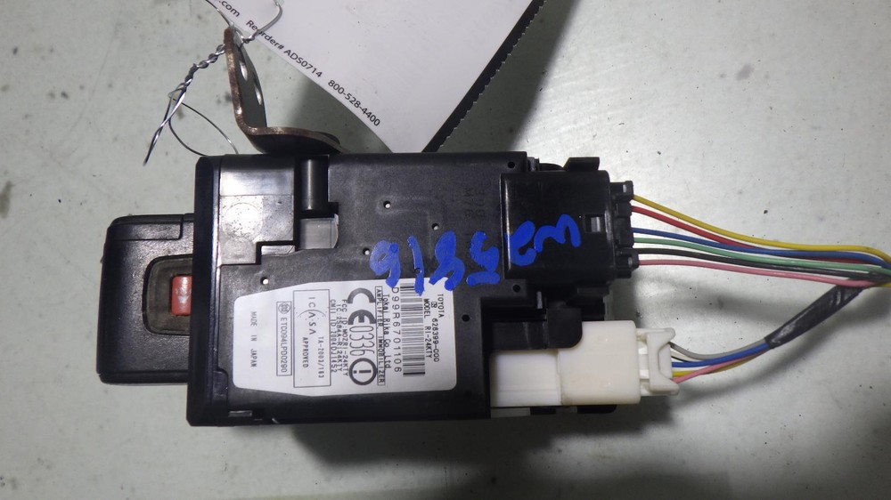 07 TOYOTA PRIUS Ignition W/Key