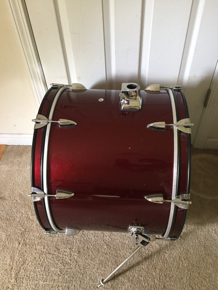 Bass Drum 22" Without Name