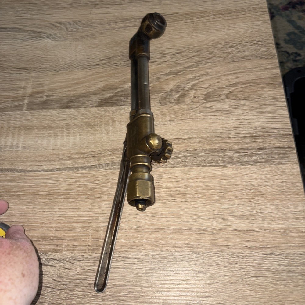 VICTOR WELDING CUTTING TORCH MEDIUM DUTY, Model CA2460