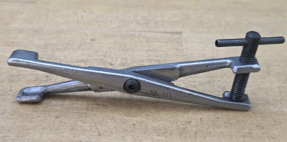 Blue Point Tools GA395 - Brake Pad Spreader Tool.