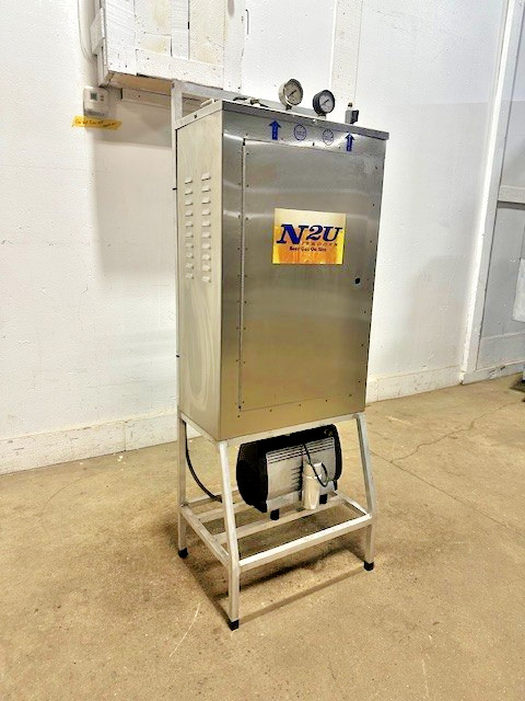 "N2U N2C" HIGH VOLUME NITROGEN GENERATOR W/BUILT IN JUN AIR PUMP, 1758 hrs