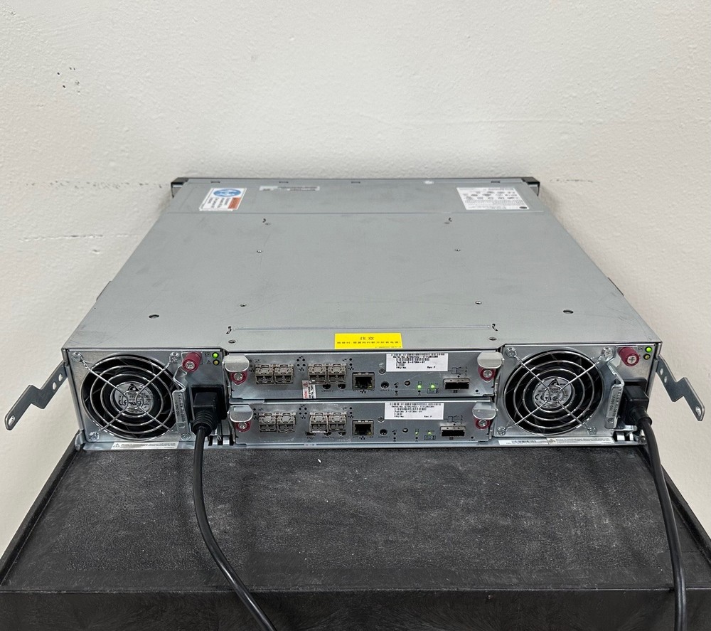 Quantum QXS 24-bay SAS disk array w/ Dual 3-07364-01 Quantum SAS SAN Controller