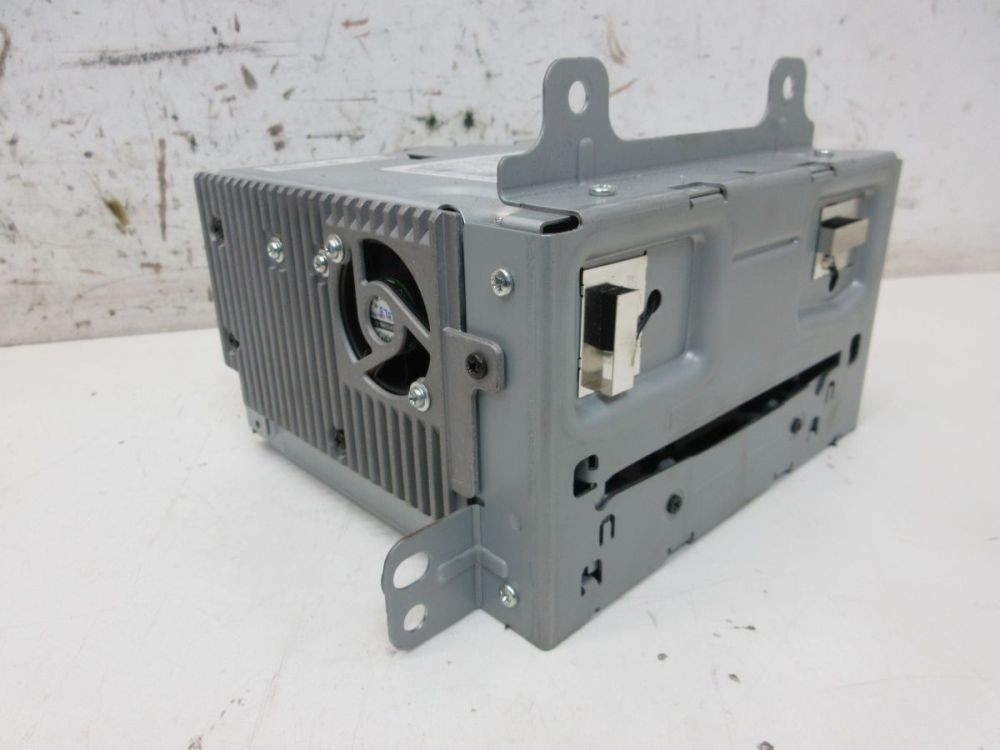 Radio/Navigation Multimedia System Not Separate *CODE Not