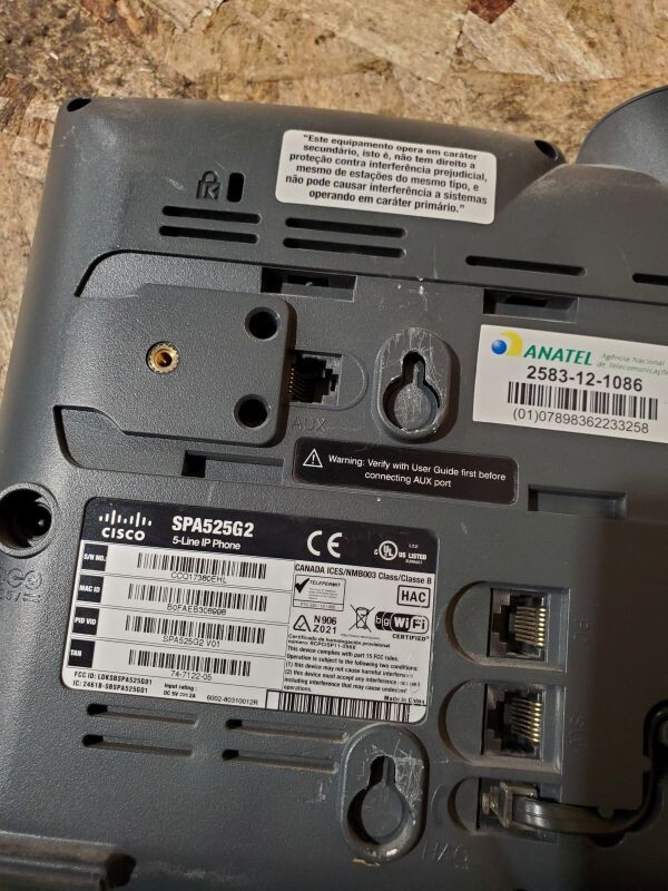 Cisco SPA525G2 5-Line IP Phone No Power Adapter