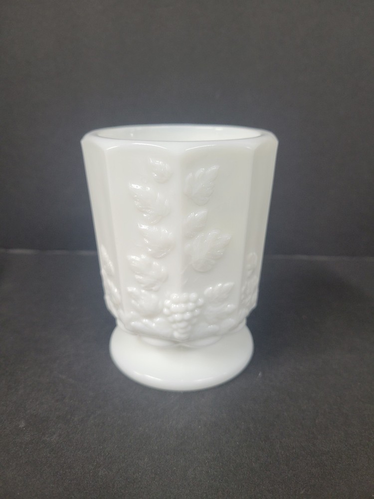 Westmoreland Milk Glass Sugar Bowl ?  Panel & Grape pattern VGC