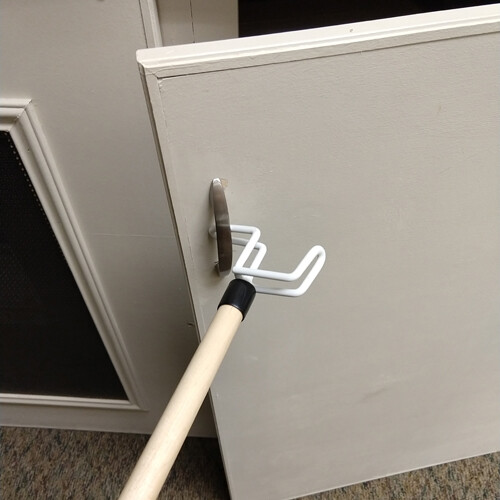 Dressing Stick 27"