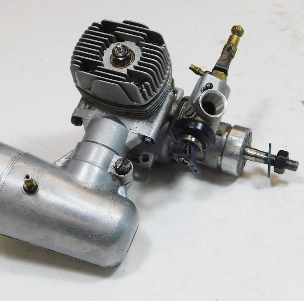 Super Tigre .40 Model Airplane Engine