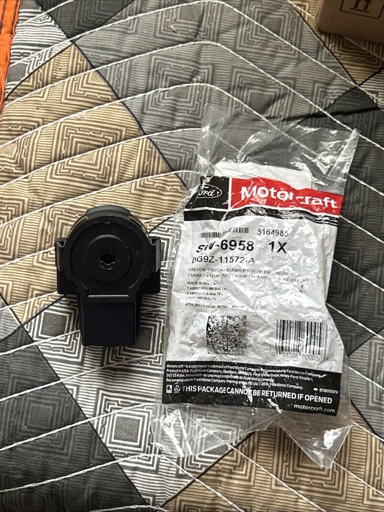 Genuine Motorcraft Ignition Switch  SW-6958