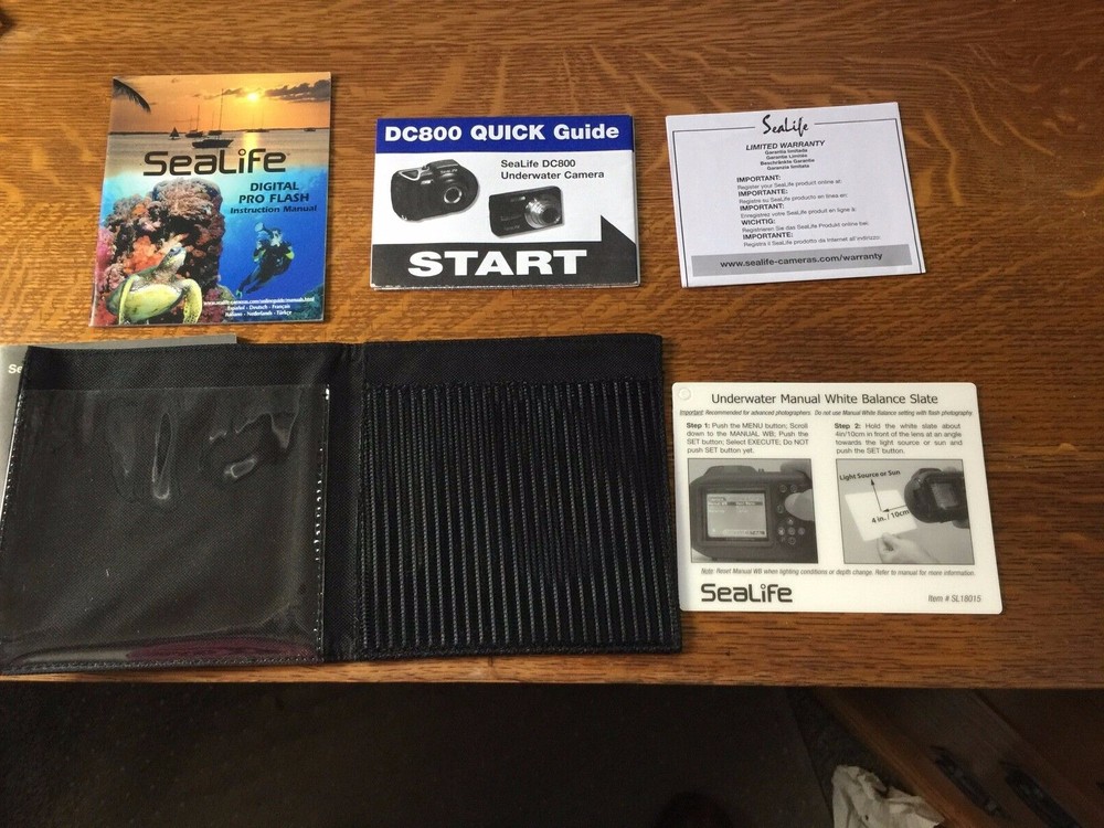 Sealife DC800 underwater camera Manuals and Case