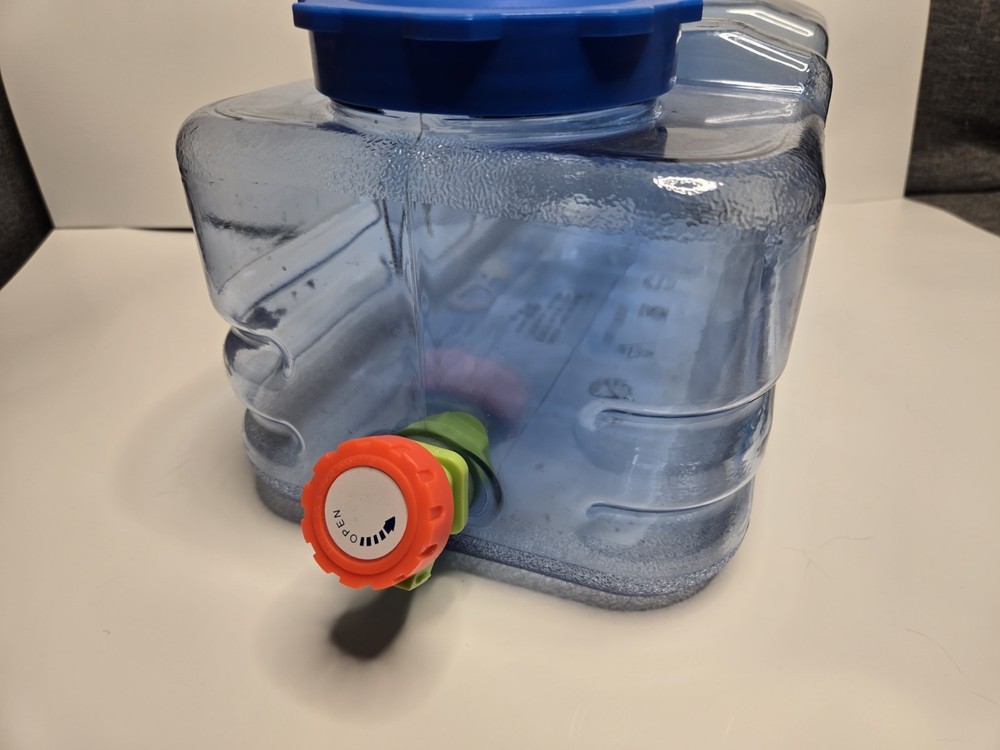 2.5 Gallon Plastic camping