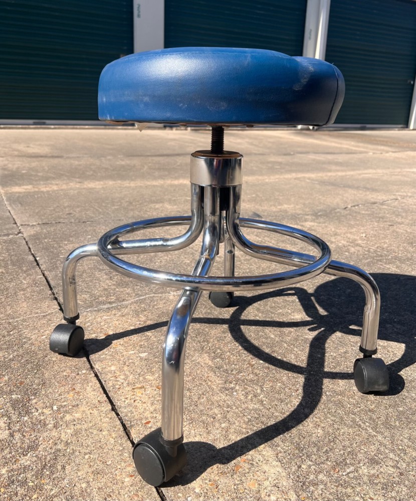 Brandt  BLUE  Chrome revolving Stool