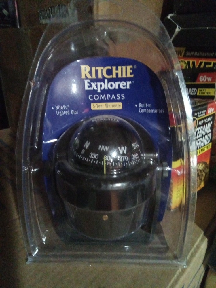Ritchie Compass = Ritchie B-51 Explorer Compass - with Bracket Mount -