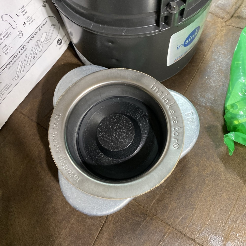 InSinkErator Badger 100 Continuous Feed Garbage Disposal Brand New Dented Box