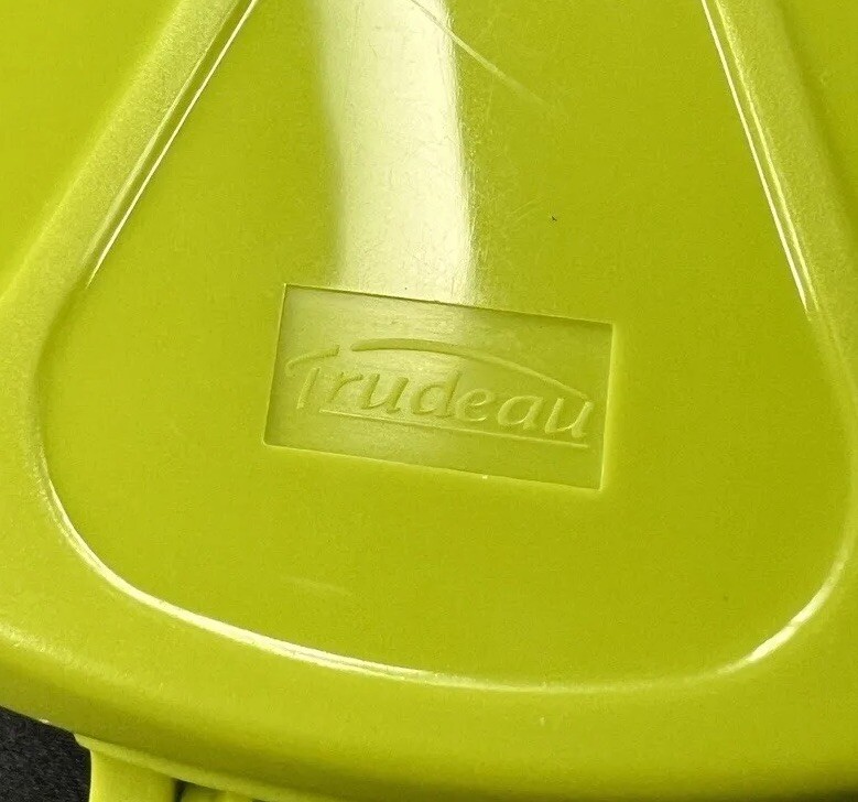 Trudeau Lime Green Citrus Bar Storage Container Interior Juicer Cone Keeper 6"