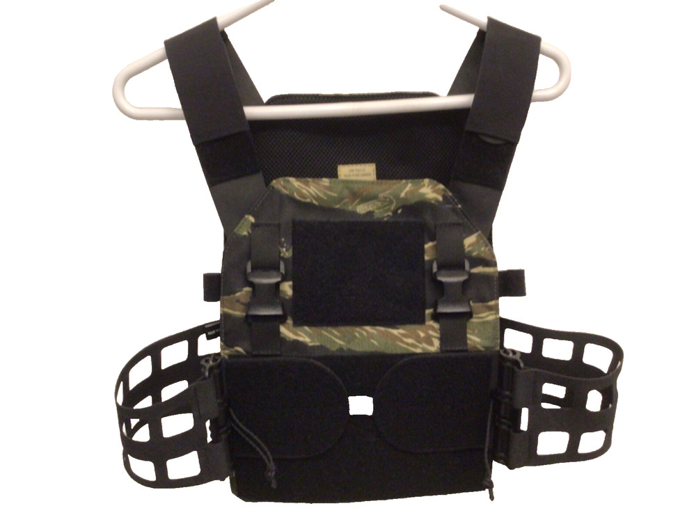 perroz designs, tiger stripe plate carrier size medium