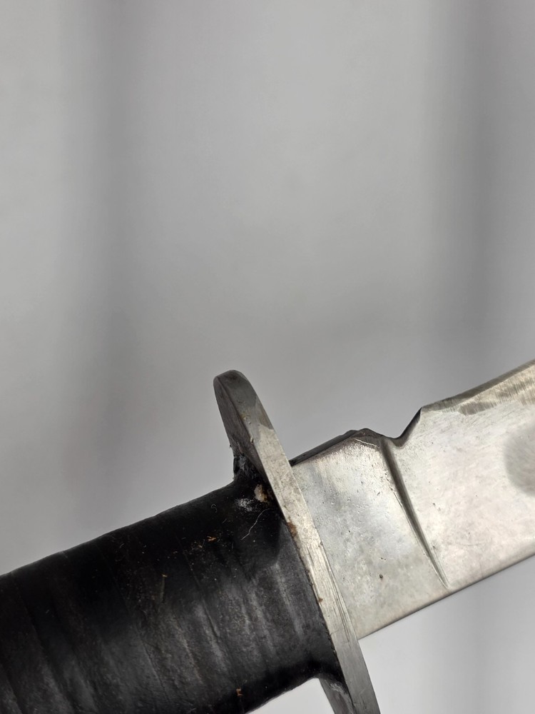 vintage unmarked miltary knife