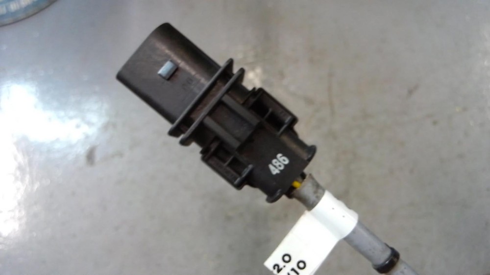 VOLKSWAGEN CC OXYGEN SENSOR 06J 906 262 T