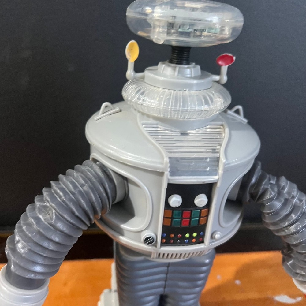 Diamond Select Lost in Space B-9 Electronic Robot 11-inch Figure