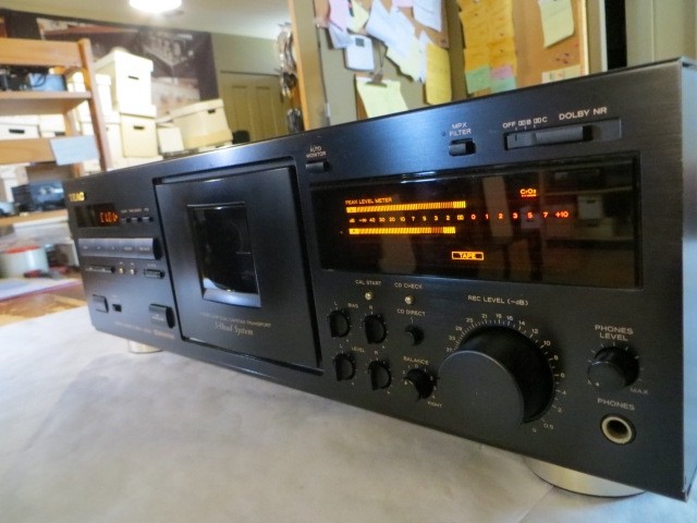 TEAC V-5000 Stereo Cassette Deck Plus Remote