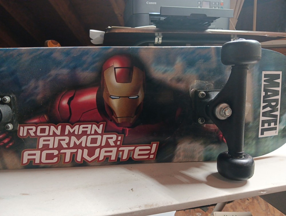 Marvel Iron Man Skateboard