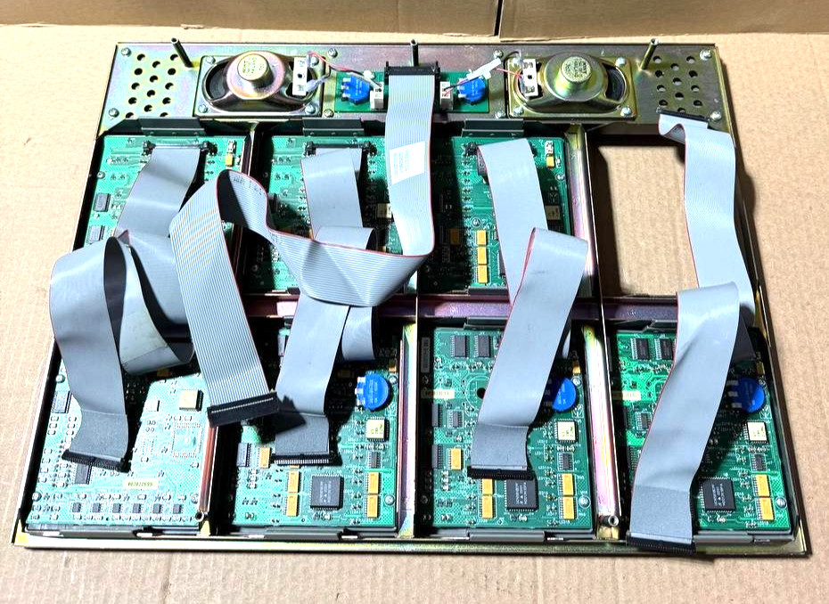 Motorola Dispatch Console L3180A Front Control Panel, Missing one Module