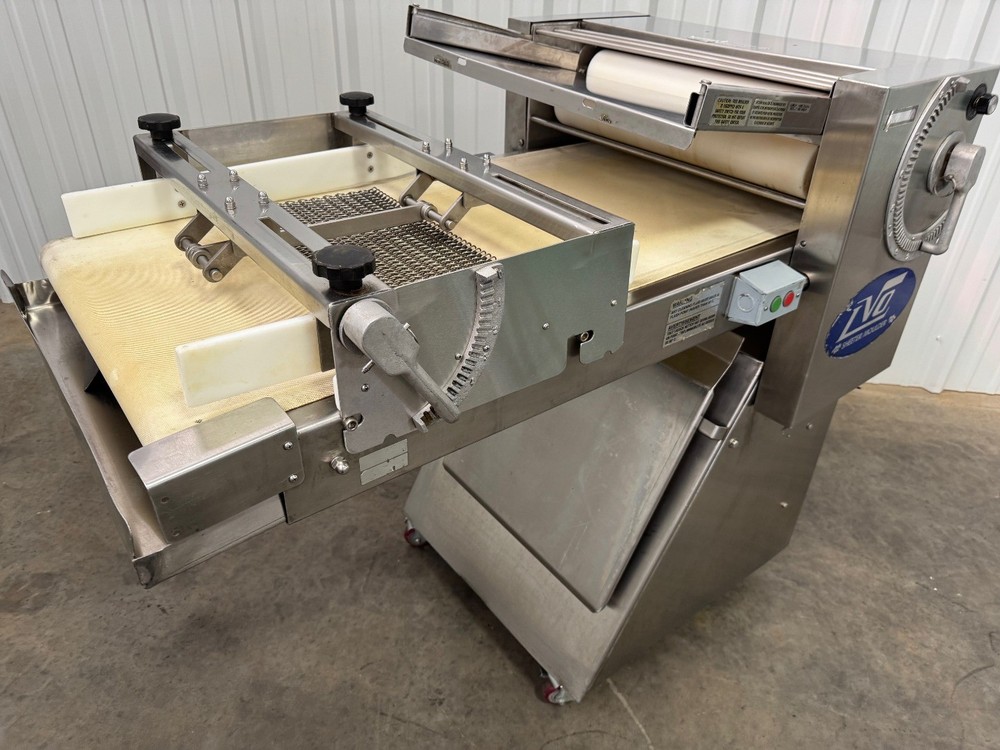 LVO SM24 24" Dough Sheeter