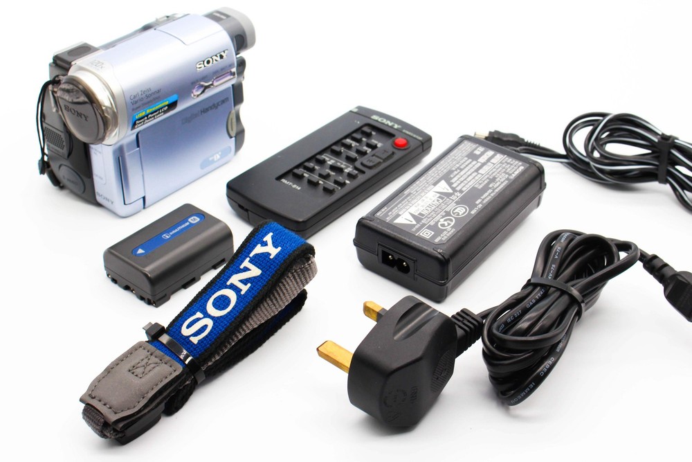 Sony DCR-TRV14E MiniDV Handycam Camcorder Digital Video Camera - Tested Bundle E
