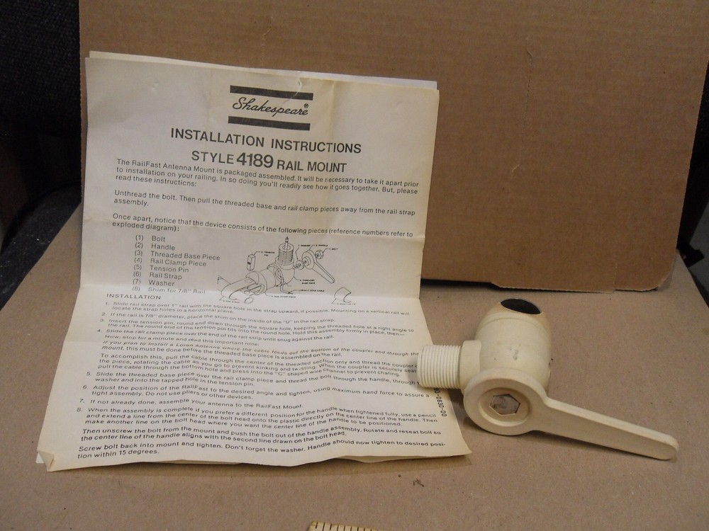 Shakespeare 4189 Nylon Antenna Rail Mount