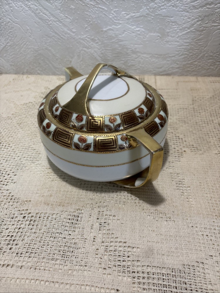 handpainted nippon covered sugar bowl