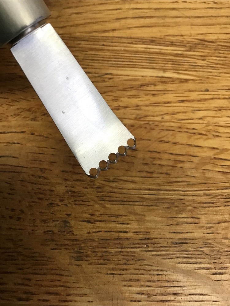 ZWILLING PRO Lemon Zester