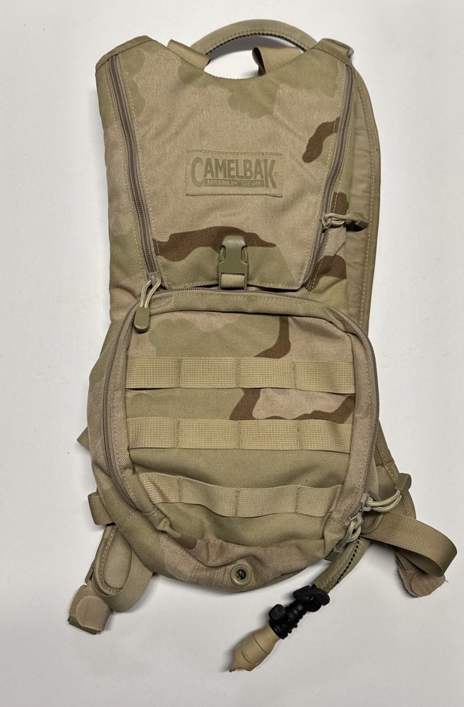 Camelbak Cordura Desert Camouflage Hydration Pack Backpack With Bladder