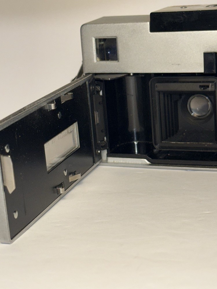 Vintage KODAK INSTAMATIC 714 - UNTESTED