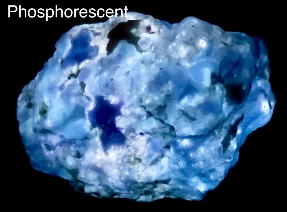 363 Gm Fluorescent Phosphorescent Color Change Tri Color Hackmanite