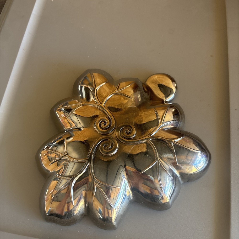 Beautiful Silver Leaf divided snack tray platter