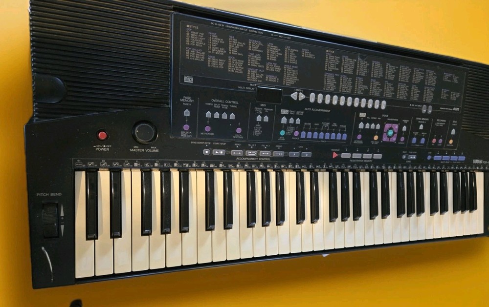 Yamaha PSR-410 Electronic Keyboard